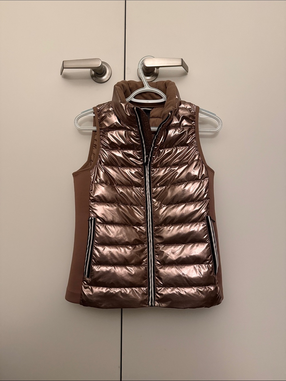 GAP Metallic Quilted Puffer Vest in Rose Brown